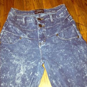 Distressed Jeggings